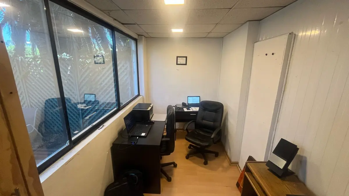 https://images.propercial.com/properties/81165/87d7a446-751c-572c-be67-681291f0b183.webp