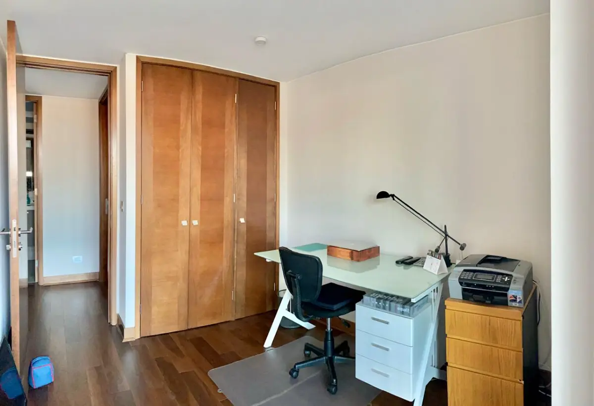 https://images.propercial.com/properties/81566/5d1f242b-f1b5-58e9-8112-1d0fc555308f.webp