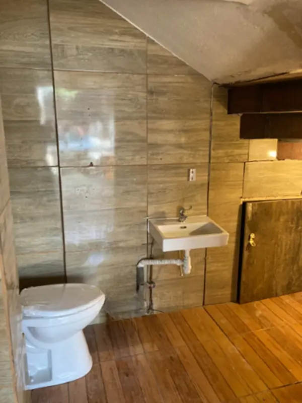 https://images.propercial.com/properties/81974/16b62c7a-7dc7-5cdc-8a3e-1f1ee1ee680d.webp