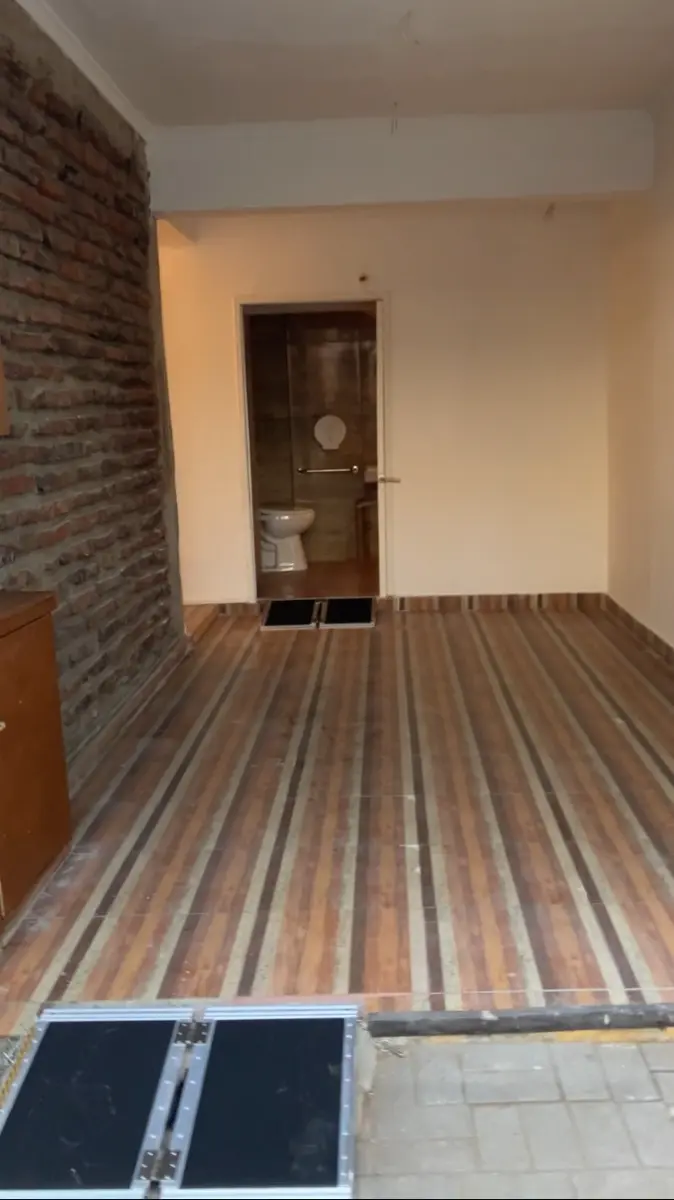 https://images.propercial.com/properties/81974/b9d62f9b-d99d-547d-8c80-d055e66177b7.webp