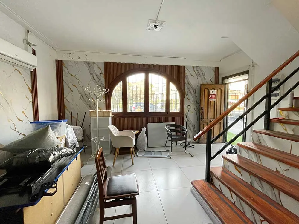 https://images.propercial.com/properties/82006/2b859354-4363-5faf-988c-3a639a308092.webp