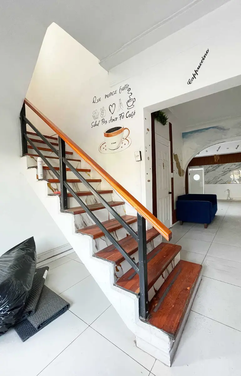 https://images.propercial.com/properties/82006/74d65923-9851-5158-8d08-e9d34777ef12.webp