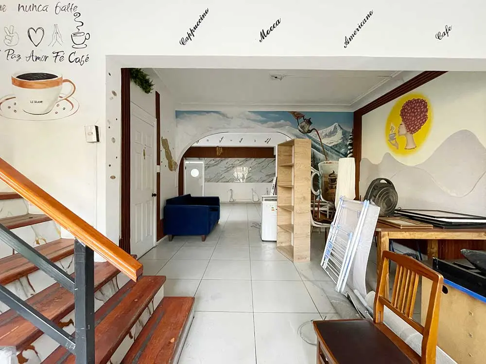https://images.propercial.com/properties/82006/f28db972-1c3c-5e23-a219-82f8a0059f29.webp