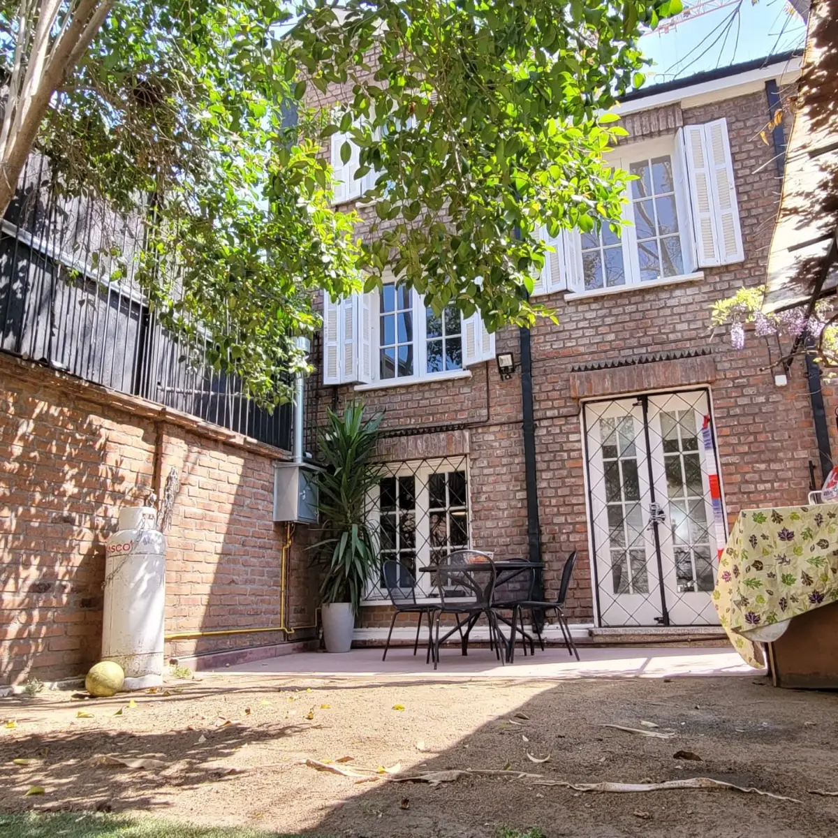 https://images.propercial.com/properties/82105/8fc112b2-f3d1-5b4a-b9b3-0102be140ef2.webp