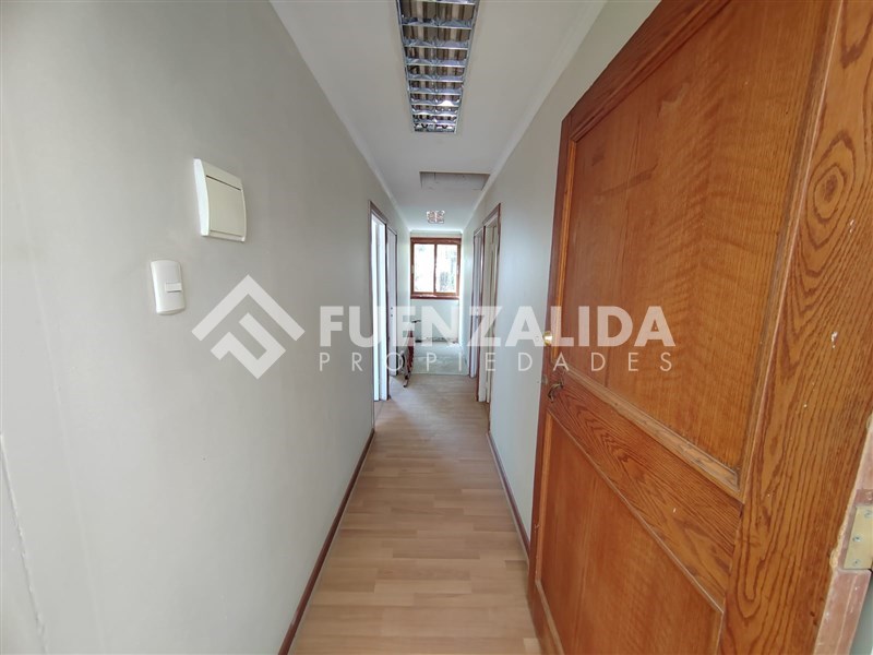 https://images.propercial.com/properties/FNZA/057d482a-d4e1-5067-9e96-56df4b6d5ef7.jpeg