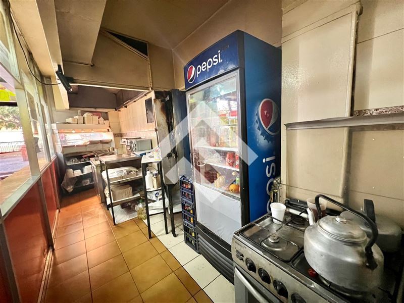 https://images.propercial.com/properties/FNZA/2a02cdac-236d-51c9-b10a-c9ce63e649f8.jpeg