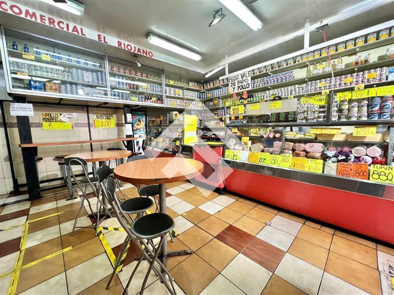 https://images.propercial.com/properties/FNZA/4c99a521-4120-5c89-97ae-ca7de547a0ce.jpeg