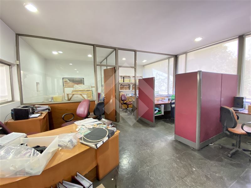 https://images.propercial.com/properties/FNZA/81be4a01-15df-5fe8-a264-4908b4adc4d9.jpeg