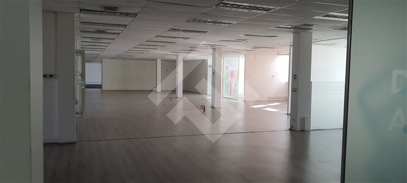 https://images.propercial.com/properties/FNZA/991553ef-a15f-53fc-8471-6d8bfa39660a.jpeg