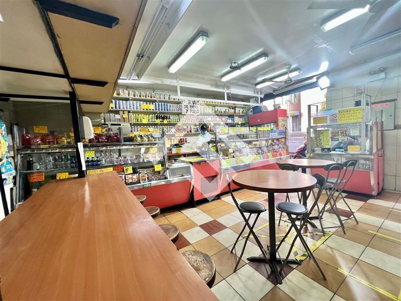https://images.propercial.com/properties/FNZA/c1abe40b-e1cc-5c3c-bc6f-4515a54f9600.jpeg