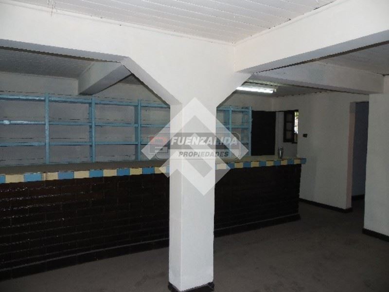 https://images.propercial.com/properties/FNZA/c8081cfa-bedf-501b-9021-cc4948ae7613.jpeg