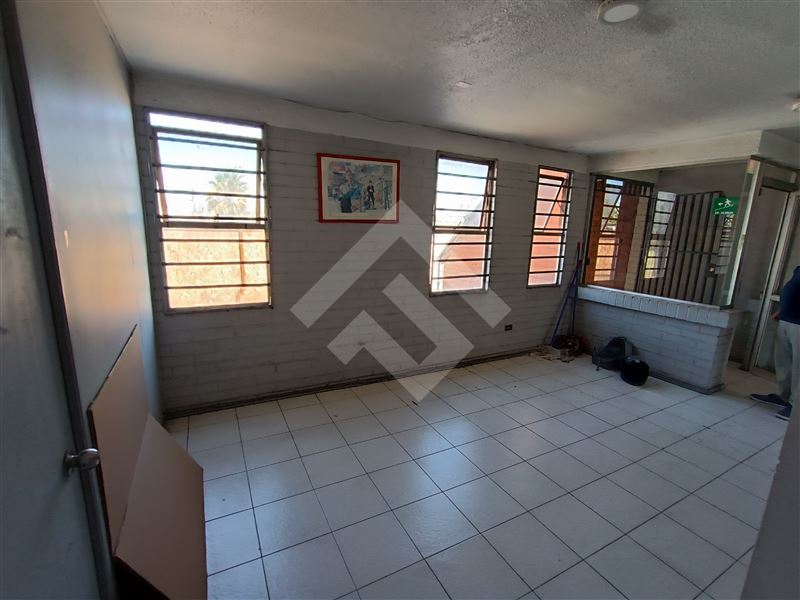 https://images.propercial.com/properties/FNZA/cf8fb47b-b714-5027-8486-6d0d91fde58d.jpeg