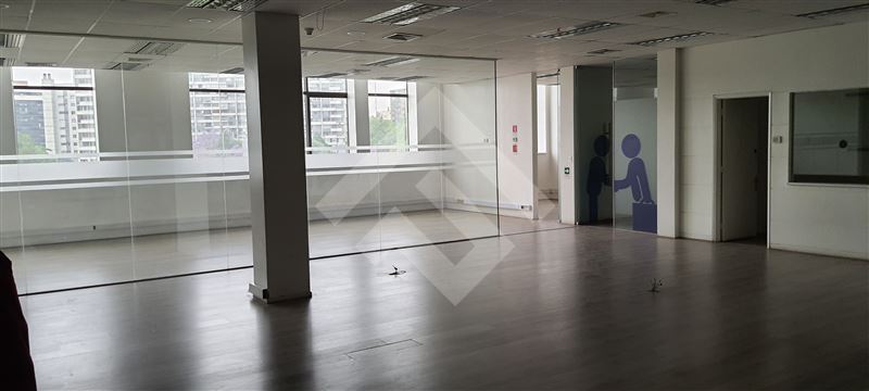 https://images.propercial.com/properties/FNZA/f119f7f0-46c1-5ab7-8850-943cff9617c3.jpeg